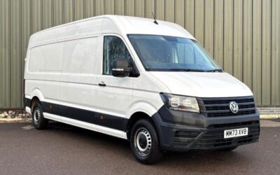 How to Choose the Right Commercial Van for Your Business in the UK