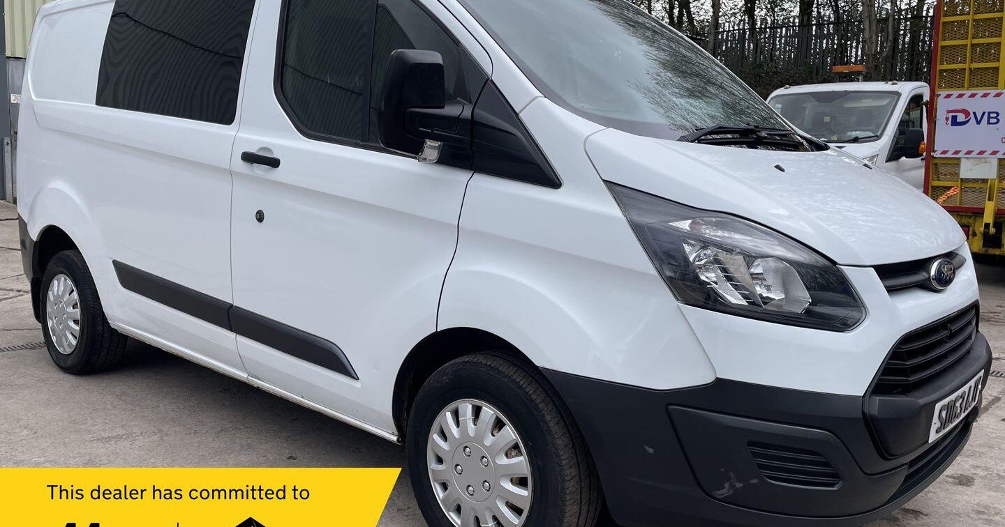 Used 2014 Ford Transit Custom 2.2 TDCi 270 Panel Van 5dr Diesel Manual L1 H1 (186 g/km, 123 bhp) for sale | Direct Vans Bolton Ltd