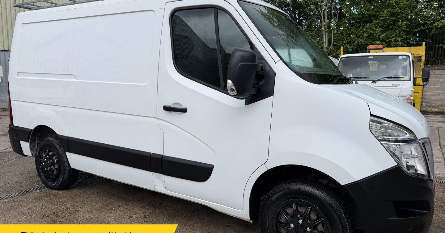 Used 2015 Nissan NV400 2.3 dCi 33 SE Panel Van 5dr Diesel Manual FWD L1 H1 Euro 5 (125 bhp) for sale | Direct Vans Bolton Ltd