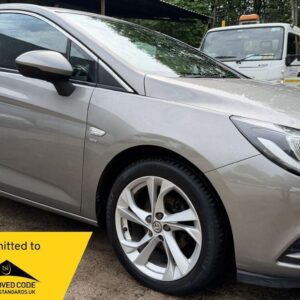 Used 2016 Vauxhall Astra 1.6 CDTi ecoFLEX SRi Nav Hatchback 5dr Diesel Manual Euro 6 (s/s) (110 ps) for sale | Direct Vans Bolton Ltd
