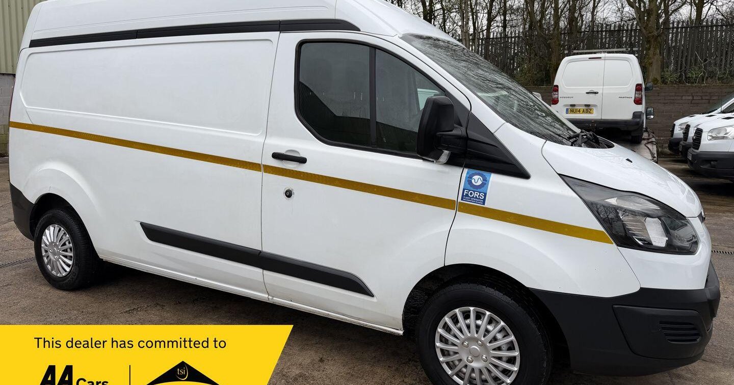 Used 2017 Ford Transit Custom 2.0 TDCi 290 Panel Van 5dr Diesel Manual L2 H2 (157 g/km, 104 bhp) for sale | Direct Vans Bolton Ltd